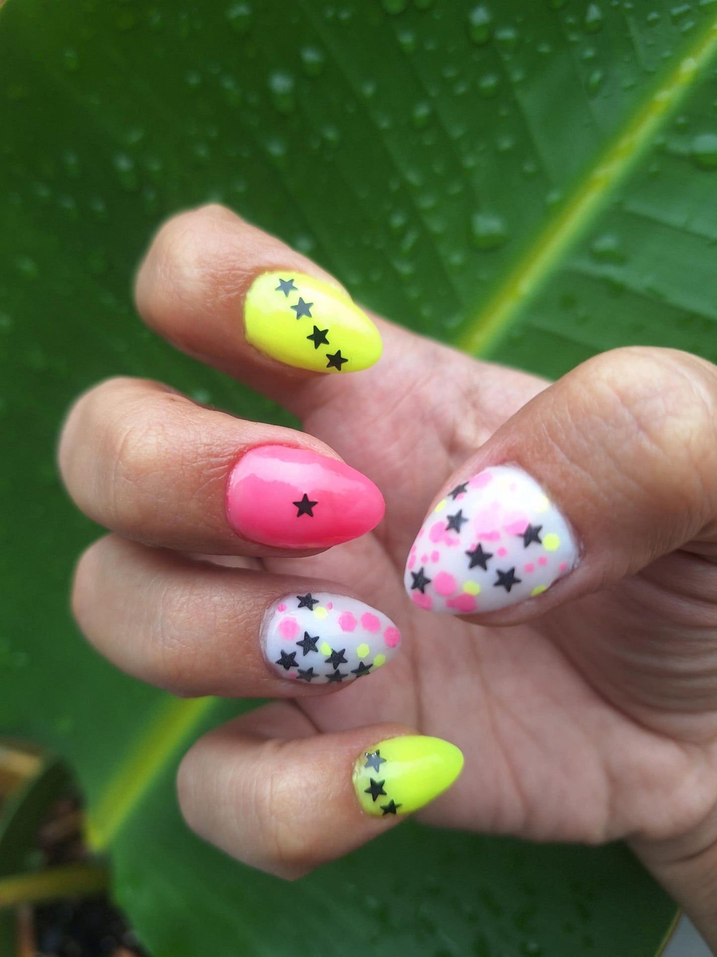 Single Packs – Pressies Nail Extensions Short Almond